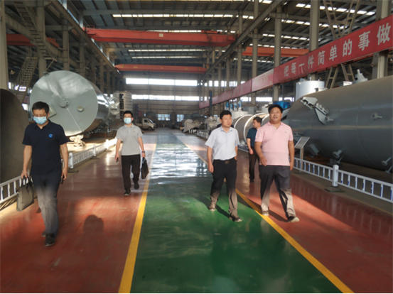 滑縣政協(xié)主席李衛(wèi)鋒一行蒞臨華泰集團調(diào)研指導工作